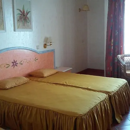 De S. Jorge Village Hotel
